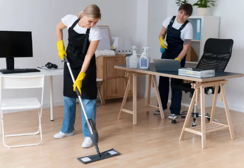 Nettoyage de bureau professionnel à Saint-Léonard-des-Bois